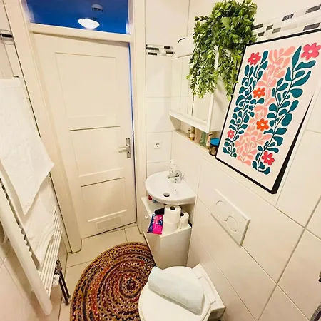 Apartment Near Center